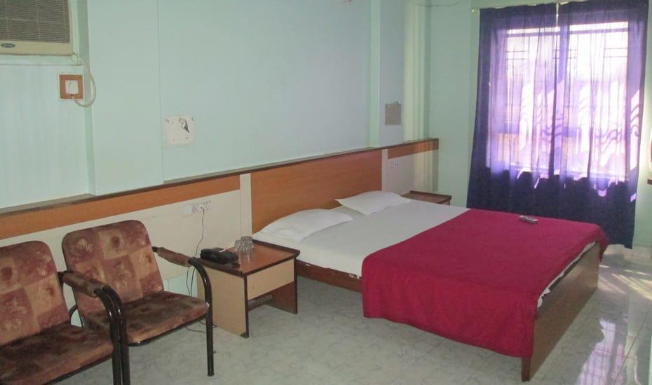 Parvat Lodge Ahmednagar Exterior photo