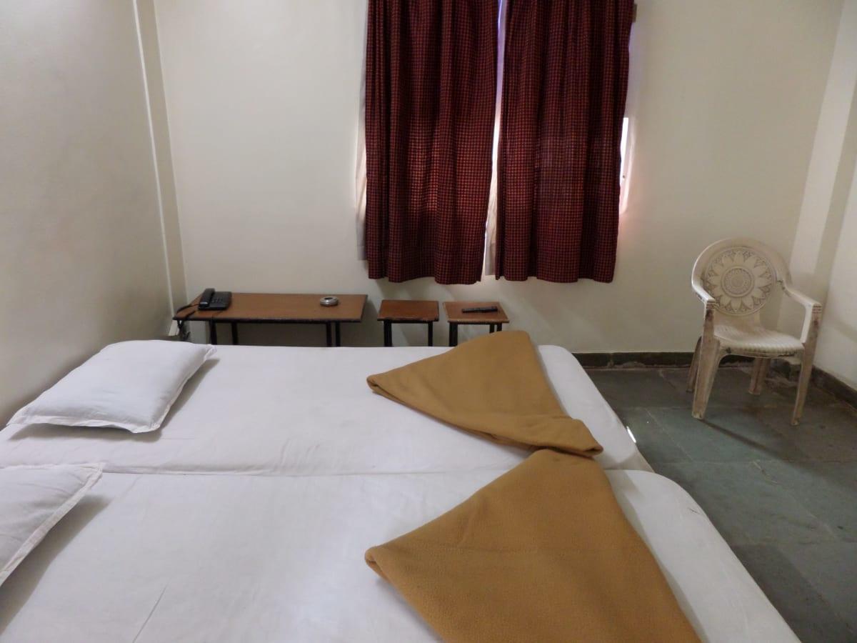 Parvat Lodge Ahmednagar Exterior photo